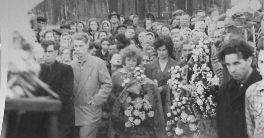 Dyatlov Pass: Funerals in May 1959