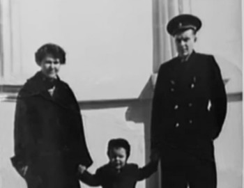 Valeriya and Gennadiy with their son