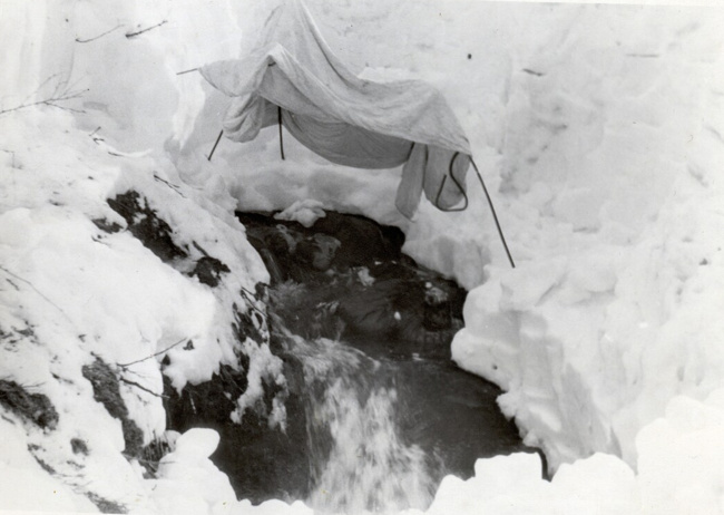 May 6, an awning that protects corpses from the sun