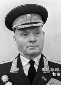 Dmitriy Danilovich Lelyushenko (Дмитрий Данилович Лелюшенко)