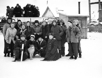 25 Jan 1959 - Vizhay, collective photo of Dyatlov and Blinov groups