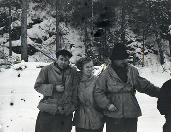 28 Jan 1959 - Lozva river, Nikolay Thibeaux-Brignolle, Lyuda Dubinina, Semyon Zolotaryov and Zina Kolmogorova