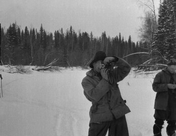 Photo by Krivonischenko. Nikolay in the center, Dyatlov to the right.