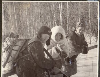 Pashin, Anyamov and Cheglakov with a gun