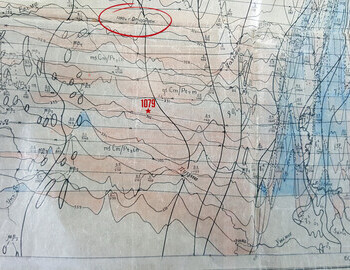 Results of actual measurements, including the area of height 1079, indicating the actual aircraft survey routes. (Результаты фактических измерений, в т.ч. и в районе высоты 1079 с указанием реальных маршрутов аэросъемки, по которым летали самолеты.) 