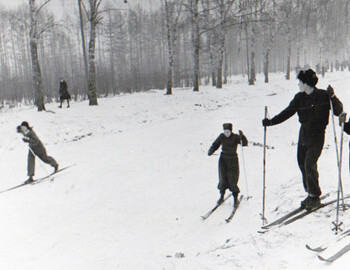 Barbnaul skiers