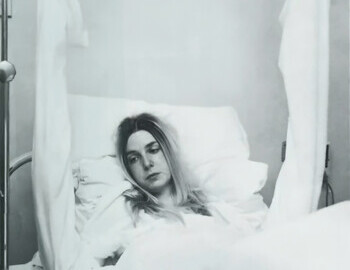 Survivor Catherine Davidson (20) was hospitalized and treated for her frostbitten hands