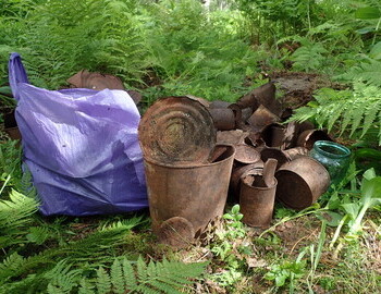 Tin cans from the area where the winter searchers camp must have been in 1959.