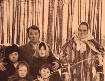 Yalping-ya-Pavyl, Nikolay Bahtiyarov with his wife and children