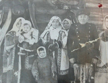 Suevat-paul. Stepan Nikolaevich Kurikov with his family