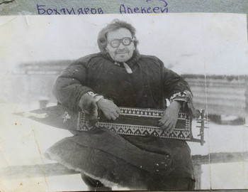 Aleksey Bahtiyarov playing sankvyltap