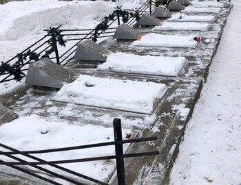Feb 13, 2019 - Mihaylovskoe cemetery, Dyatlov group memorial