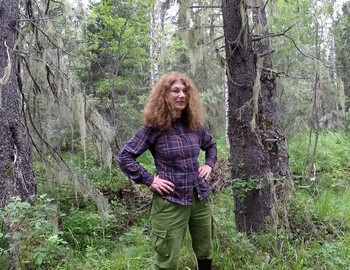 Teodora is testing a new shirt for walking in the Ural swamps.