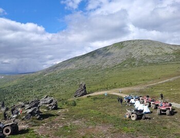 Dyatlov Pass and 1079 aka Kholat Syakhl, photo by Ira Tolmatskaya