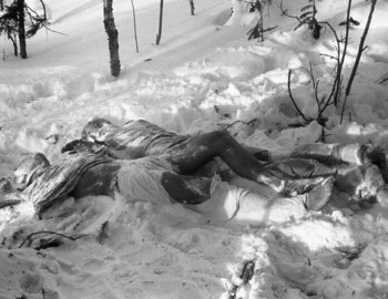 Krivonischenko (face up) and Doroshenko (face down) under the cedar tree, 27 Feb 1959