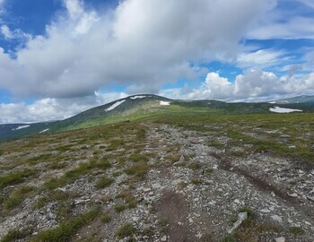 Kholat Syakhl and Otorten