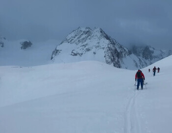 Simon Duverney is at the front and Steve House is at the back