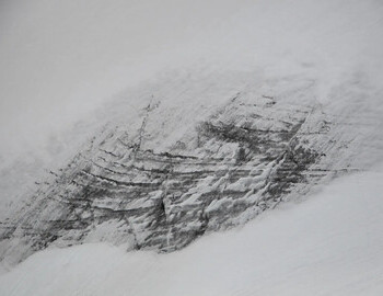 The group ran into trouble while climbing near Pigne d'Arolla. Thick fog formed and was followed by a snow storm. The mountaineers lost their orientation in the inclimate weather conditions. 