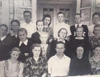 1954. 1st row - Iya Vitalievna Melehina, T.A. Isakova, G.A. Osipov, Z.I. Kanatieva, E.M. Petrova, in the 2nd row - first from the right Z.M. Pashnikova, in the last row in the center R.L. Levina and V. Soldatov